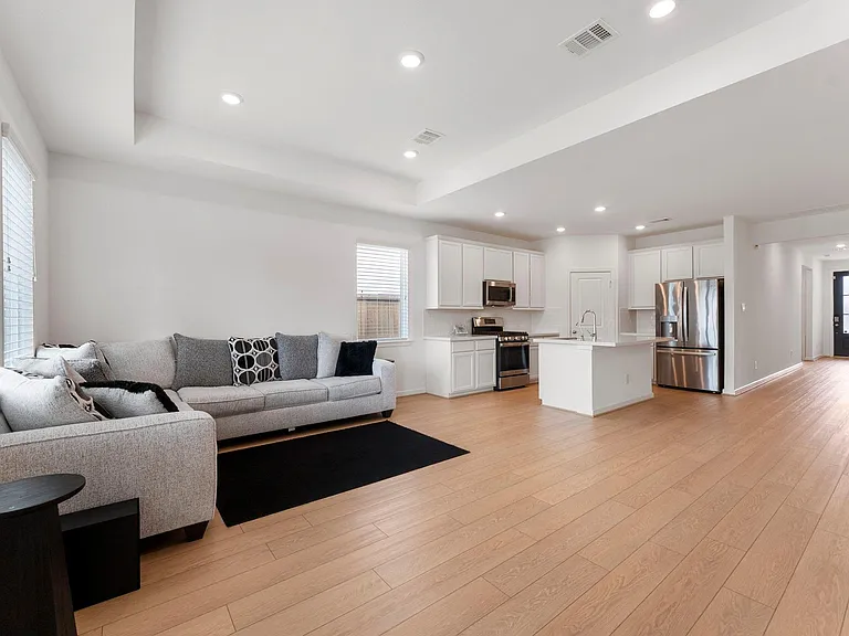 1210 Sugar Dr — Photo 14