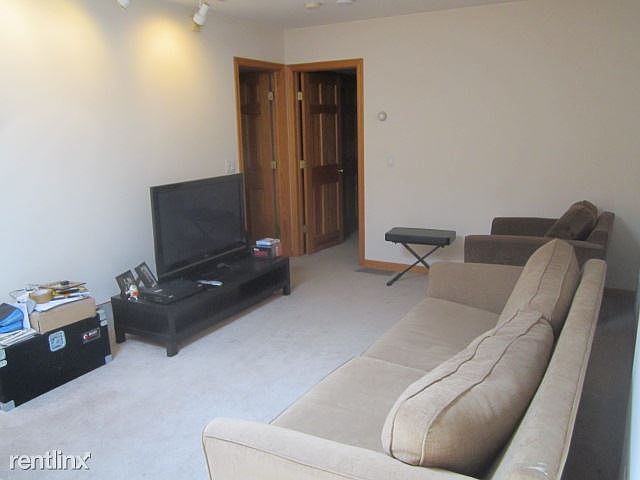 2nd image of 23 Oak St Unit 4