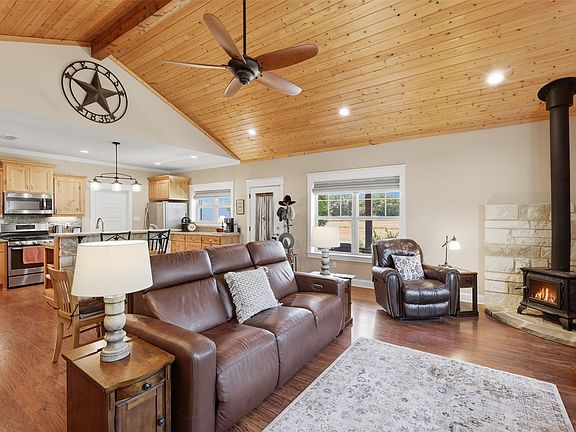 4th image of 2109 County Road 1185