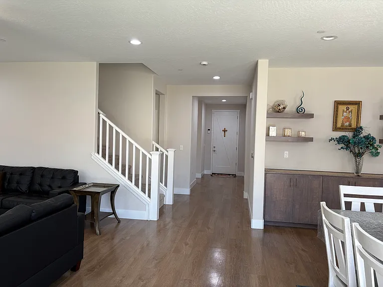 2875 E Colina Dr — Photo 7