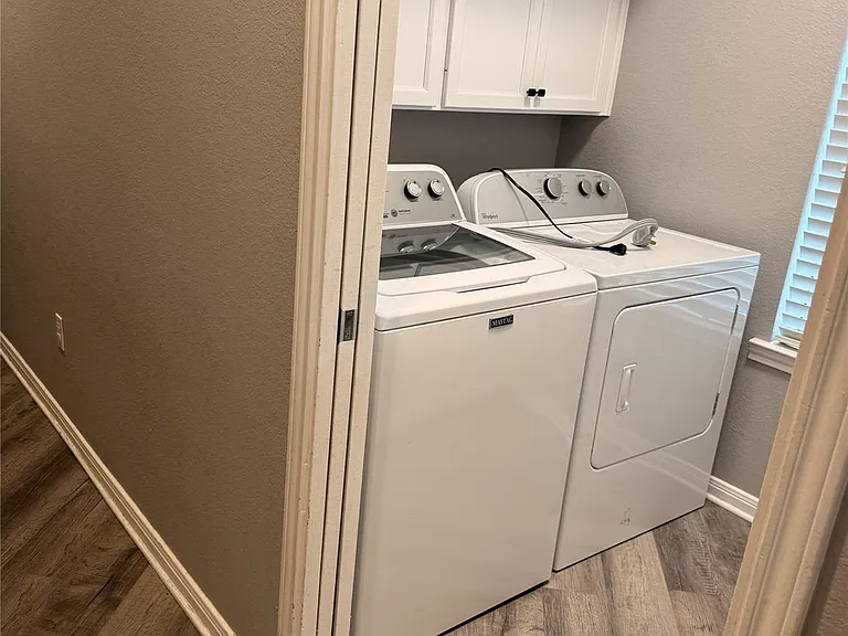 5600 FM 1466 — Photo 33