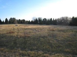 3268 Sylvester Dr, Hartland, WI 53029