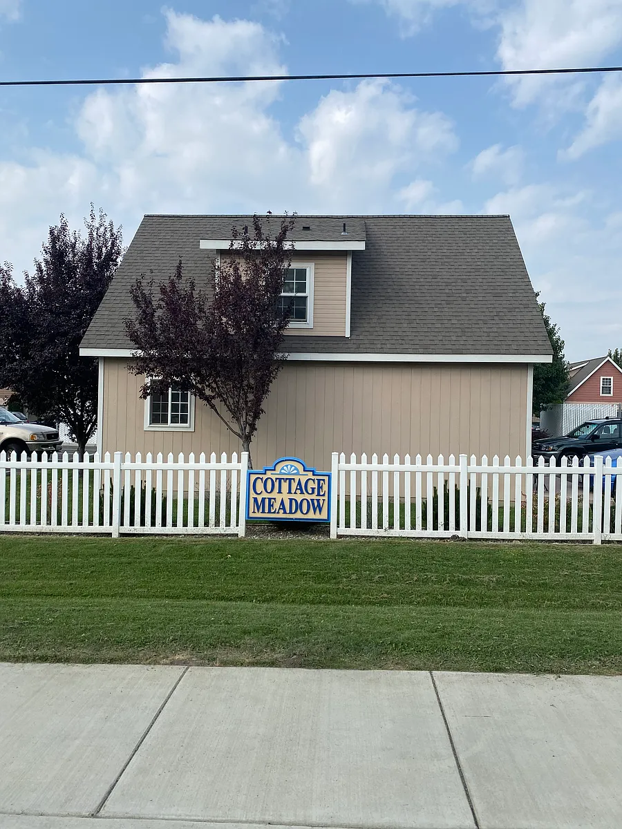 Building Photo - 1207 N Willow St #1
