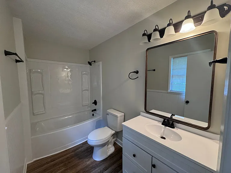652 Monagan St — Photo 18