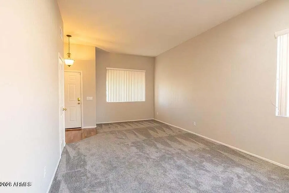 4 bed, 2.0 bath, 1652 sqft, $2,355 — Photo 4