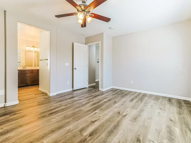 3809 E Santa Fe Ln — Photo 10