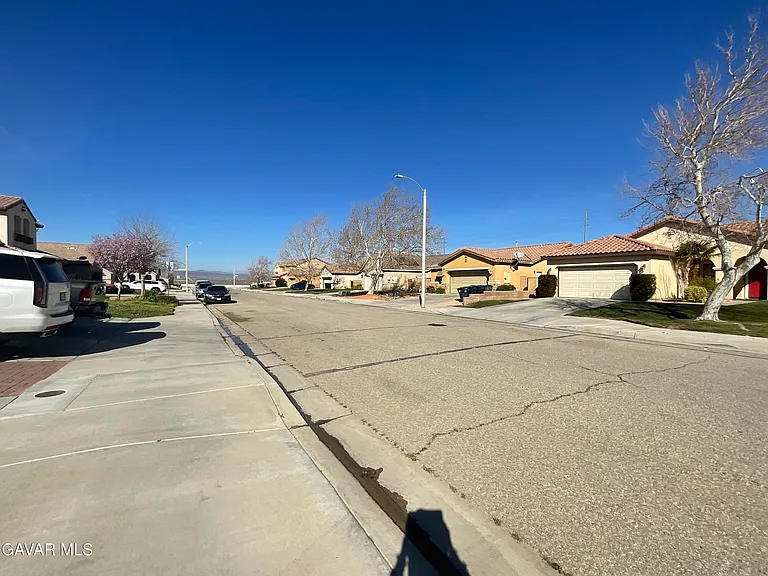 6126 W Avenue K1 — Photo 3