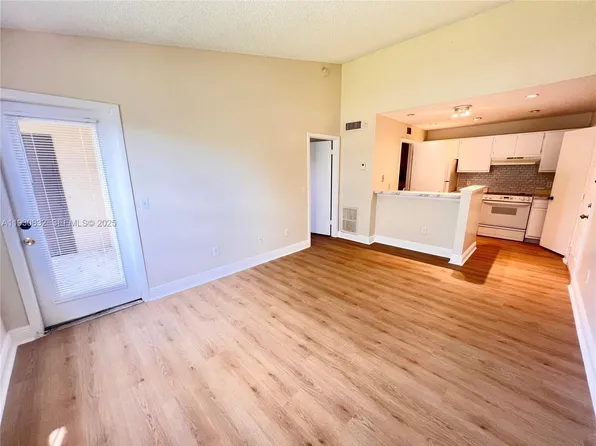 4581 W McNab Rd, Pompano Beach, FL