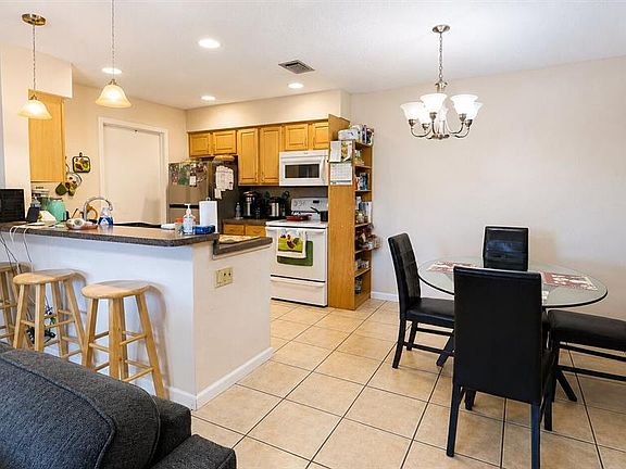 4th image of 3914 NW CINNAMON TREE CIRCLE