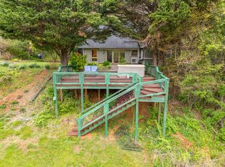 1053 Thomas Farm Rd SE, Floyd, VA 24091