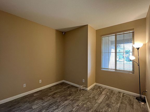 4th image of 26828 Sugarcane Dr