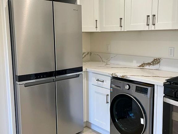 4th image of 8369 Hillary Dr #1