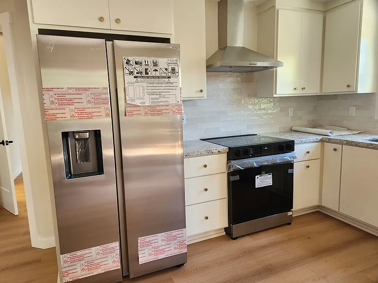 465 Harrison Ave #A — Photo 6