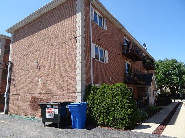 2nd image of 4441 N Central Ave APT 2W