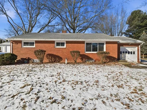 311 Valley View Dr, Wooster, OH 44691