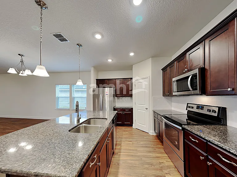 740 Celebration Ln — Photo 4