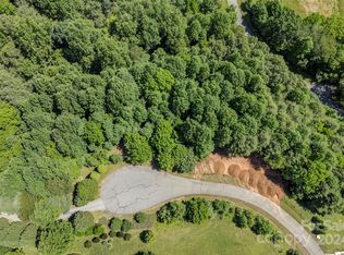 31 Dover Ln, Brevard, NC 28712