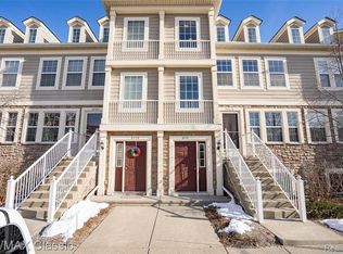 3072 Schoolhouse #53, Troy, MI 48083