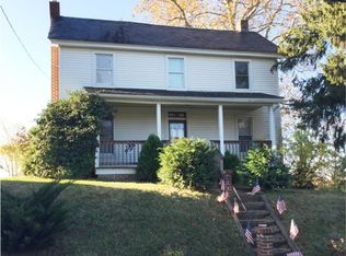 40 Main St, Fawn Grove, PA 17321