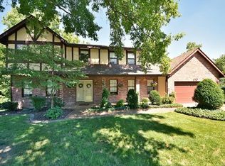929 Natchez Dr, Saint Charles, MO 63303