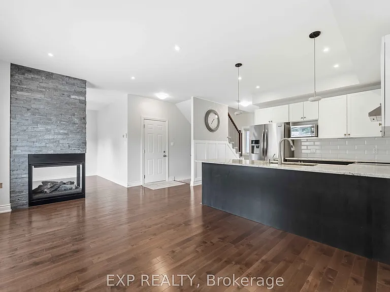 979 Admiral Ave — Photo 8