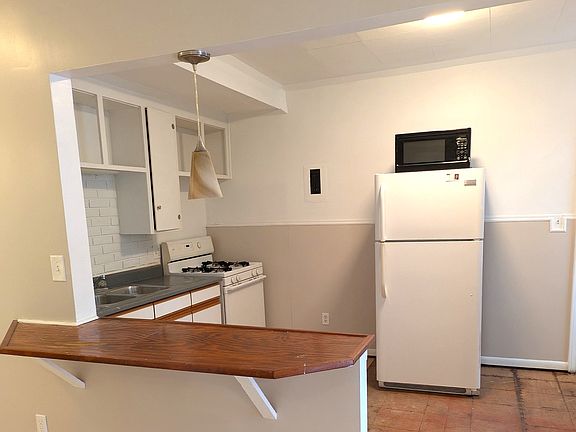 5th image of 22 Saint John St APT 3