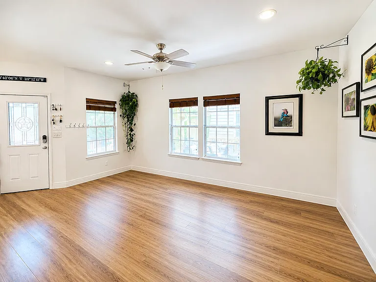 1612 Miriam Ave #B — Photo 11