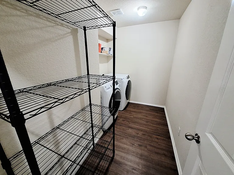 325 Comal Run — Photo 24
