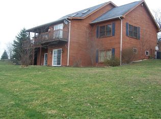 3051 Pickett Ln, Maysville, KY 41056