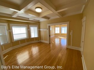 864 34th St APT 1, Oakland, CA 94608