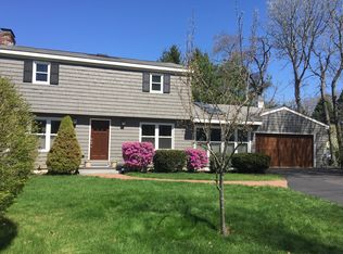 33 Columbus Rd, Cape Elizabeth, ME 04107