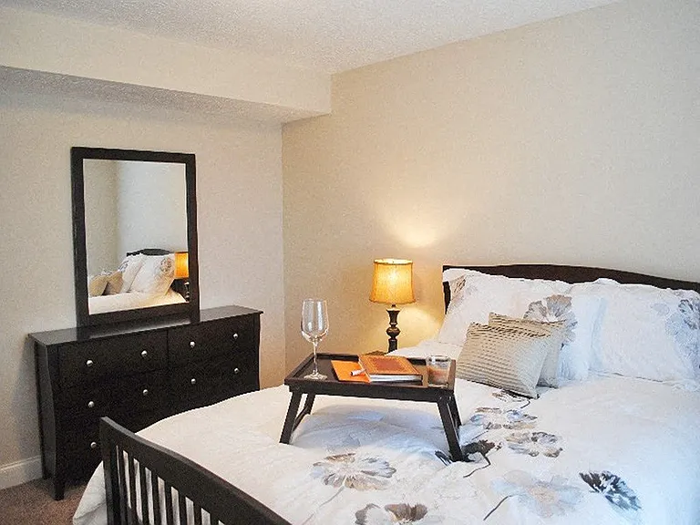 Highland Park Apartment Homes — Photo 5
