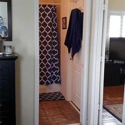 4th image of 216 Longview Ave #B