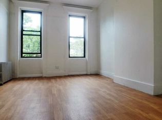 557 Seneca Ave APT 3L, Ridgewood, NY 11385