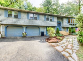 11 Browning Rd, Shrewsbury, MA 01545