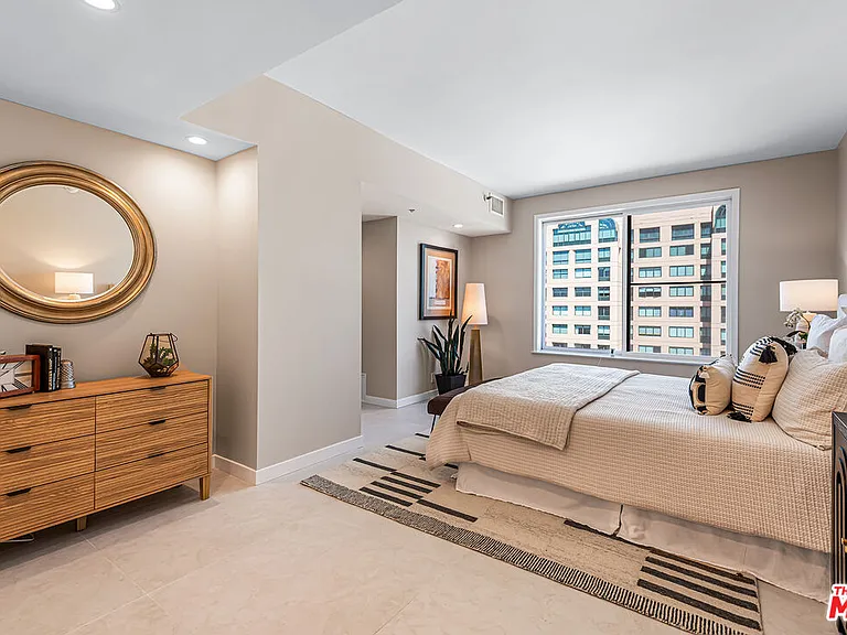 10550 Wilshire Blvd #1204 — Photo 14
