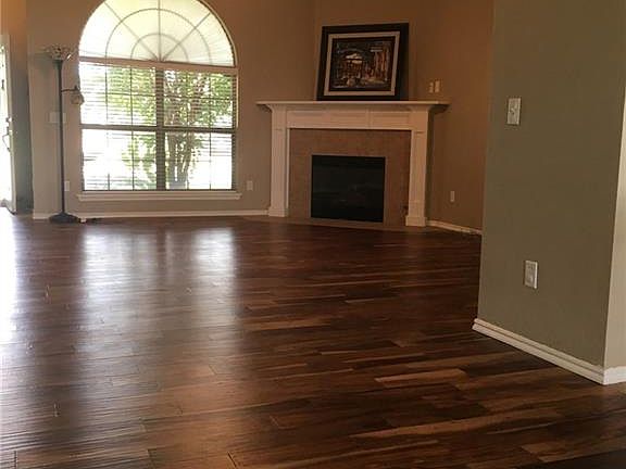3rd image of 4101 Queens Dr