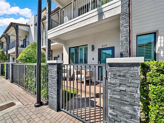 5th image of 8319 NW 49th St