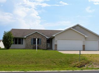 W6077 Paige Way, Appleton, WI 54915