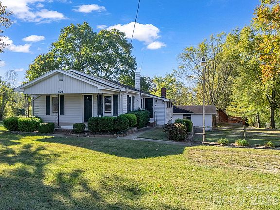 2nd image of 628 New Hope Rd