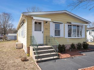 12 Castle Rd, Attleboro, MA 02703