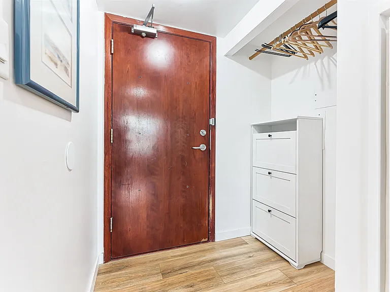 1050 Burrard St #1406 — Photo 13