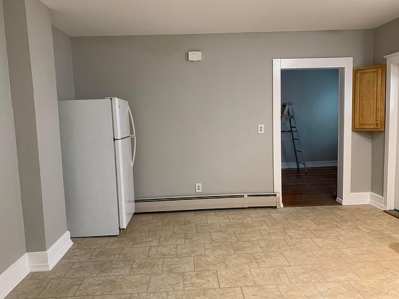 5th image of 34 Lake St #34A