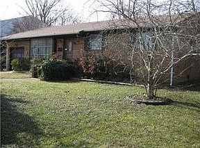 3rd image of 509 Beech Dr