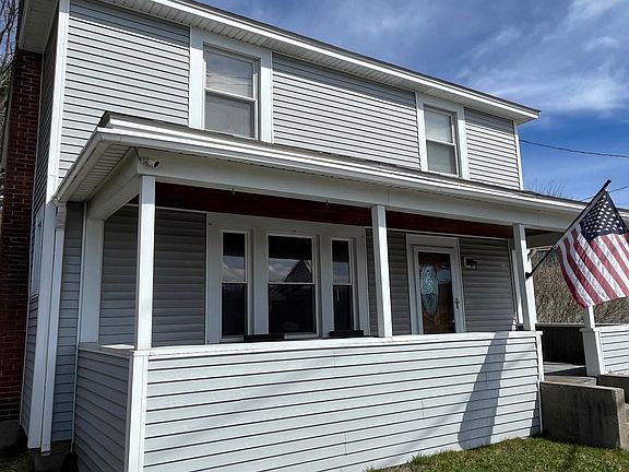 3rd image of 213 Columbian Avenue