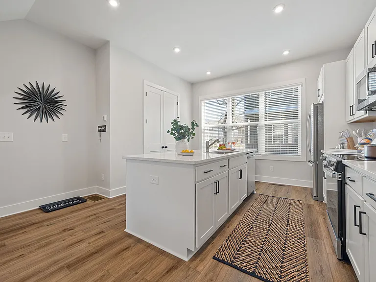 1427 Hazy Way SE — Photo 9