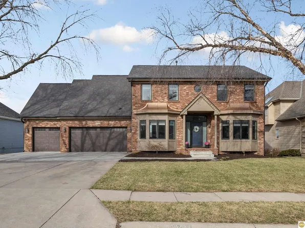 5724 S 167th Ave, Omaha, NE 68135