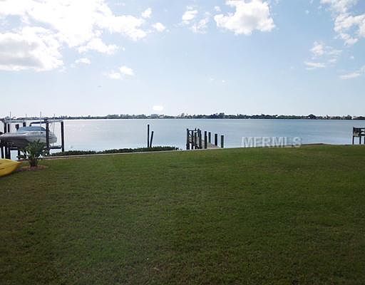 3rd image of 219 Bahia Vista Dr