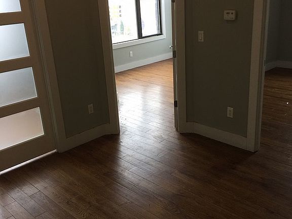 2nd image of 1503 Gates Ave APT 3D