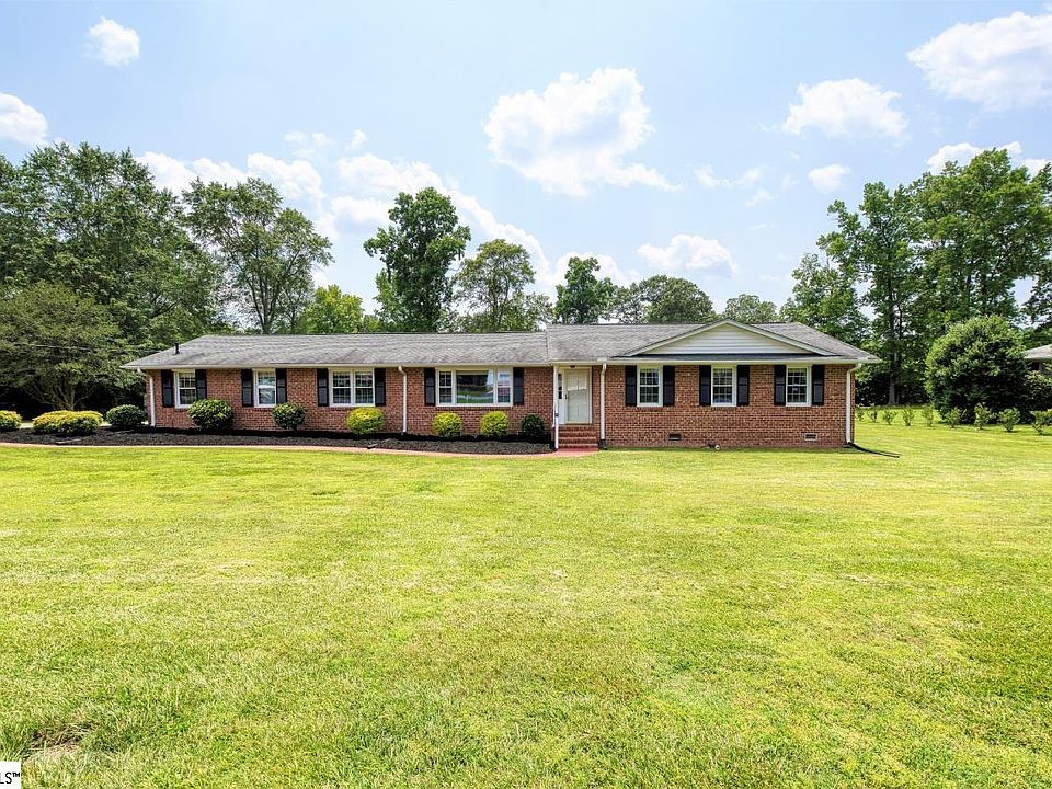 1st image of 616 Cherokee Dr